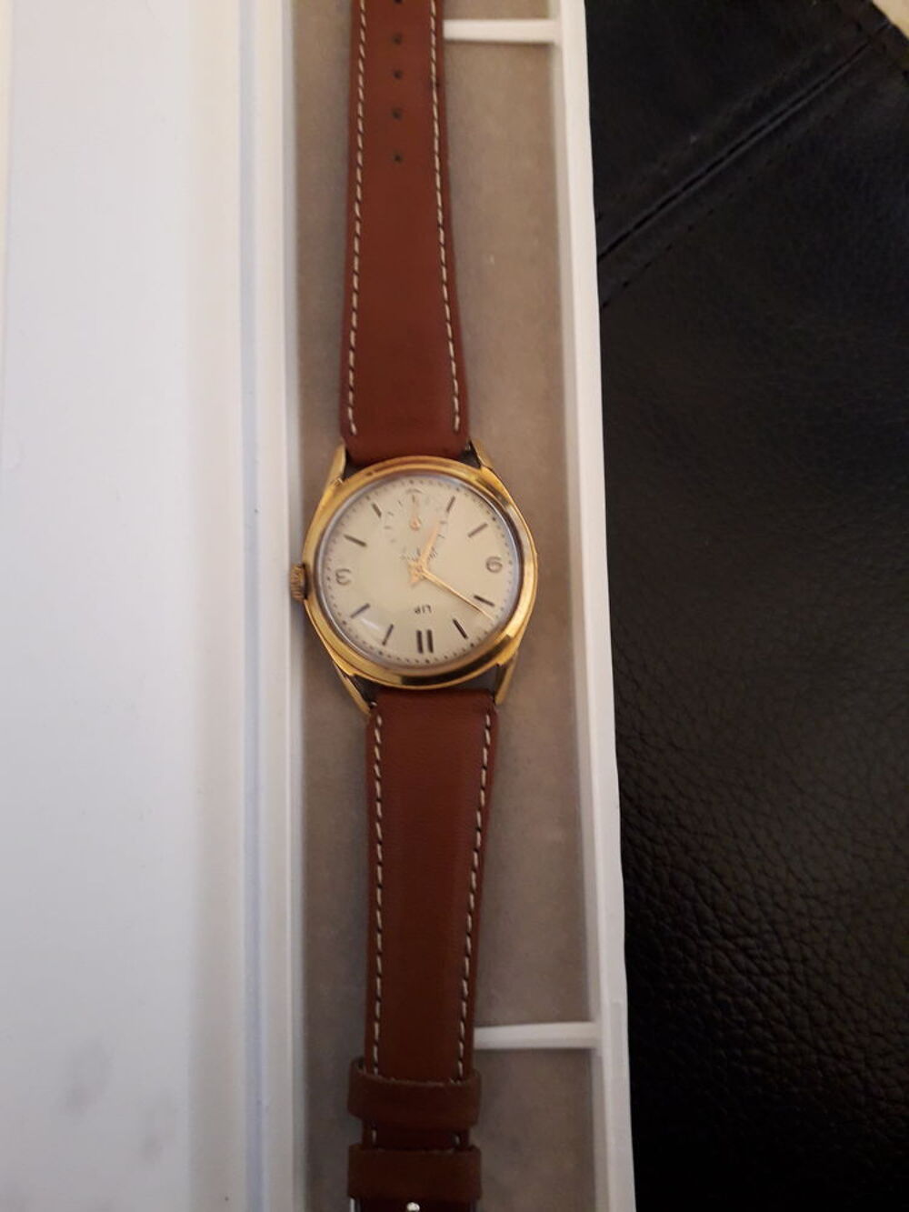 Montre lip plaque or Bijoux et montres