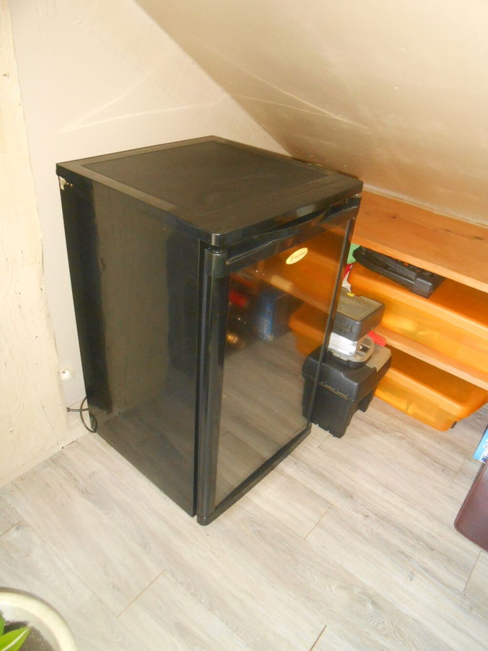 armoire &agrave; vin Electroménager