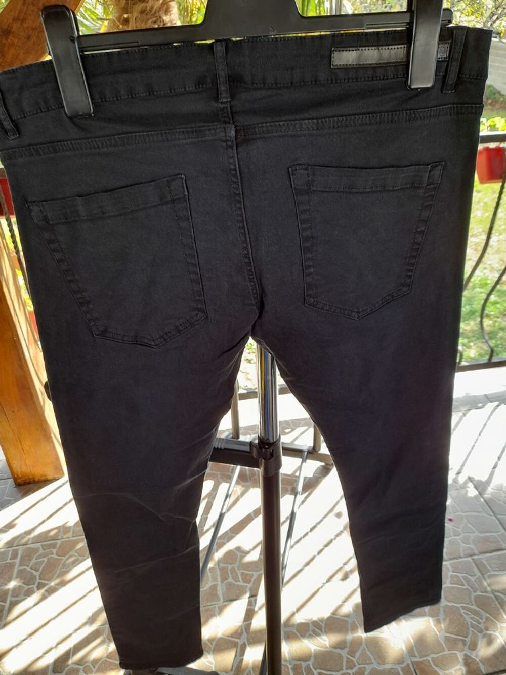 Blue Jean Liberto T44. Vêtements
