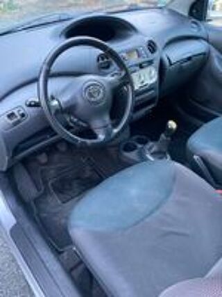 Yaris 1.0 - 69 VVT-i Confort Pack 2003 occasion 06330 Roquefort-les-Pins