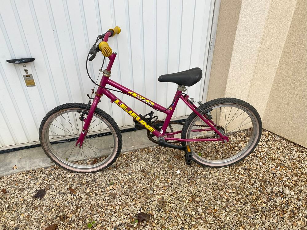 VVT enfant 20 pouces Vélos