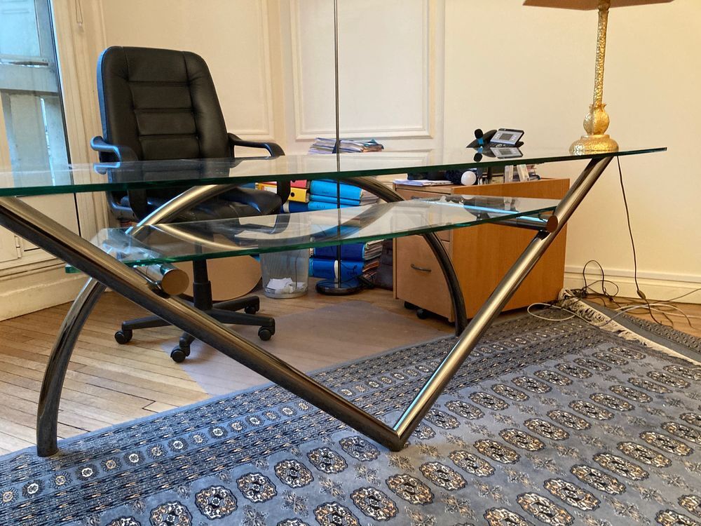 Bureau design en verre et pi&egrave;tement inox Meubles