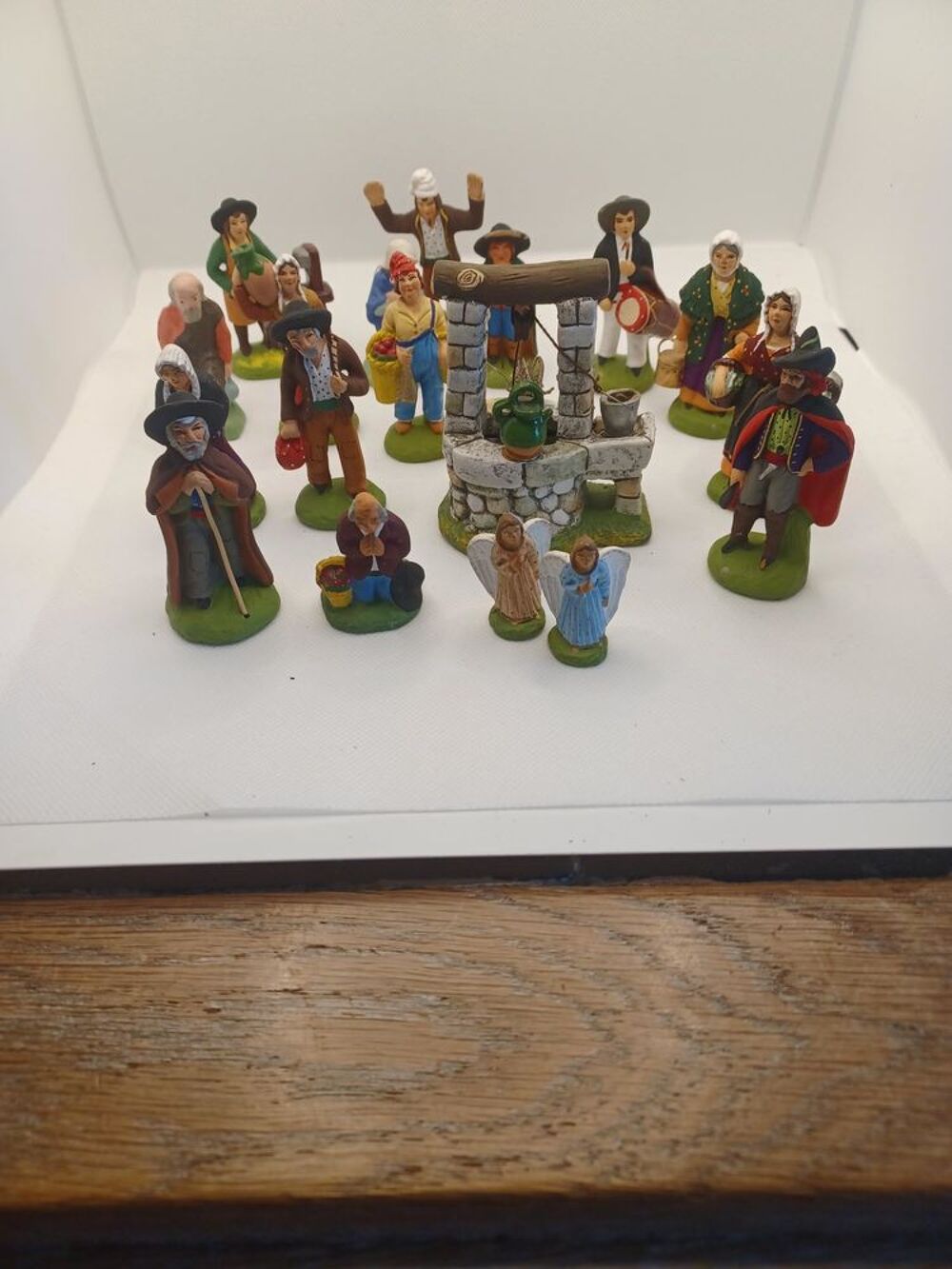 18 santons de no&euml;l ann&eacute;e 1900 