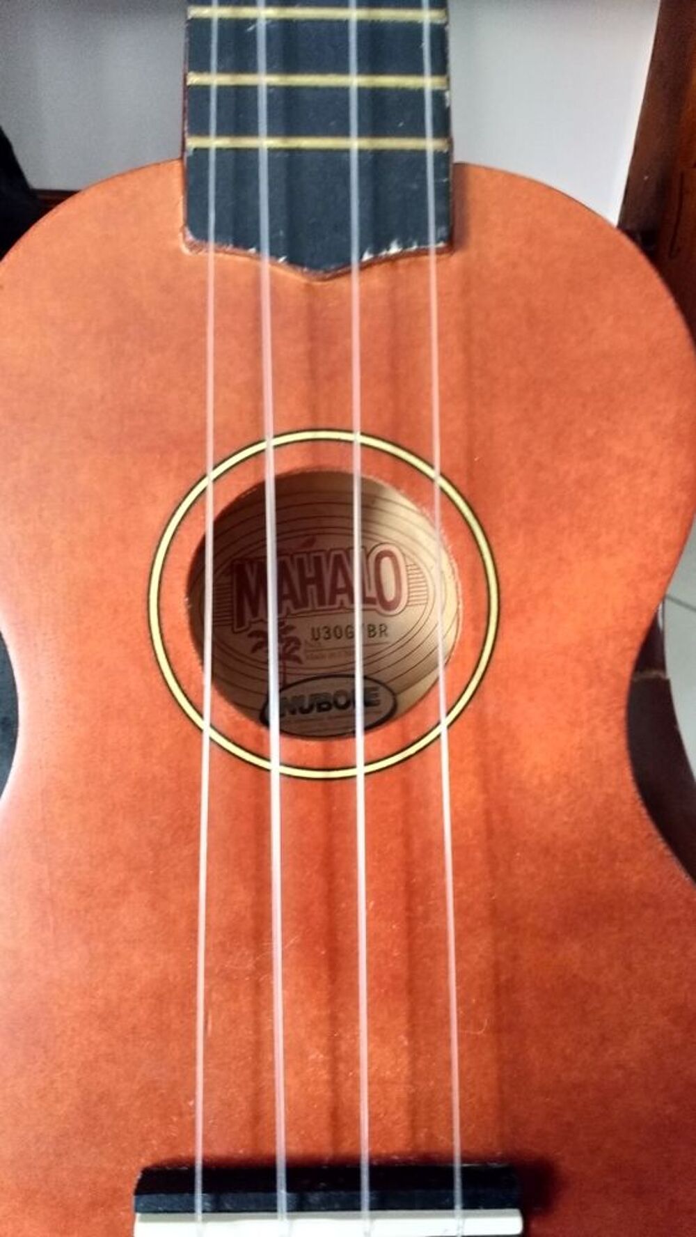 ukul&eacute;l&eacute; mahalo nubone Instruments de musique