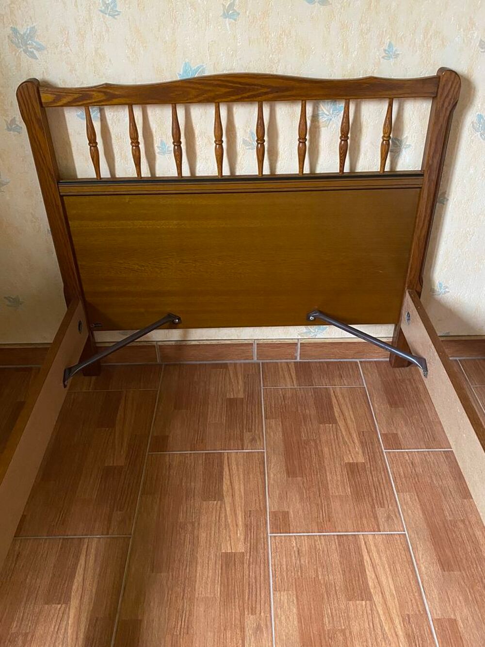 Lit 90x190 + chevet + commode Meubles
