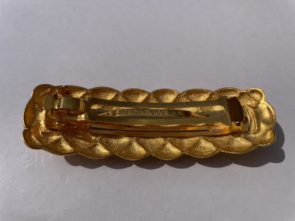 Barrette SR dor&eacute; rectangle bomb&eacute;e matelass&eacute;e SONIA RYKIEL Bijoux et montres