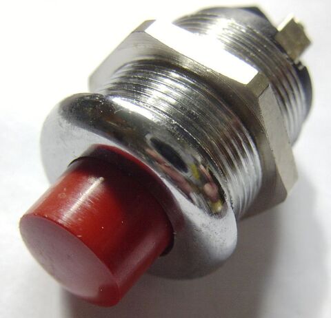 contacteur momentan  poussoir rouge 7 Pontoise (95)