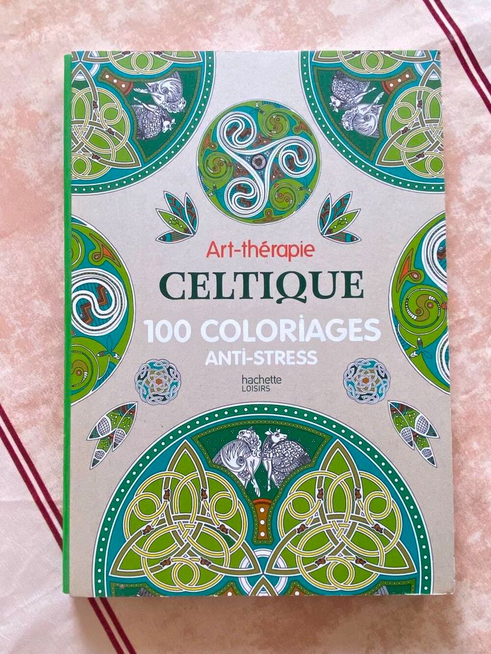 Livre Mandala Coloriage Art th&eacute;rapie celtique Livres et BD