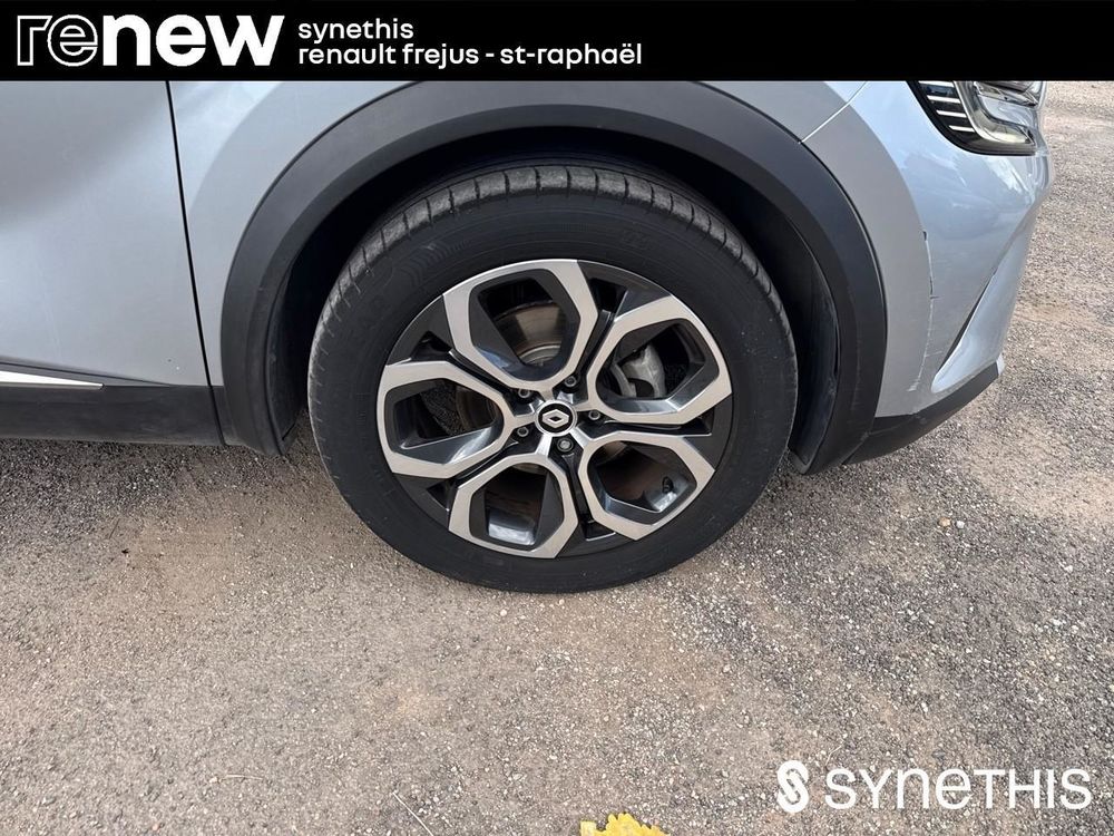 Captur E-Tech 145 - 21 Intens 2022 occasion 83600 Fr&eacute;jus