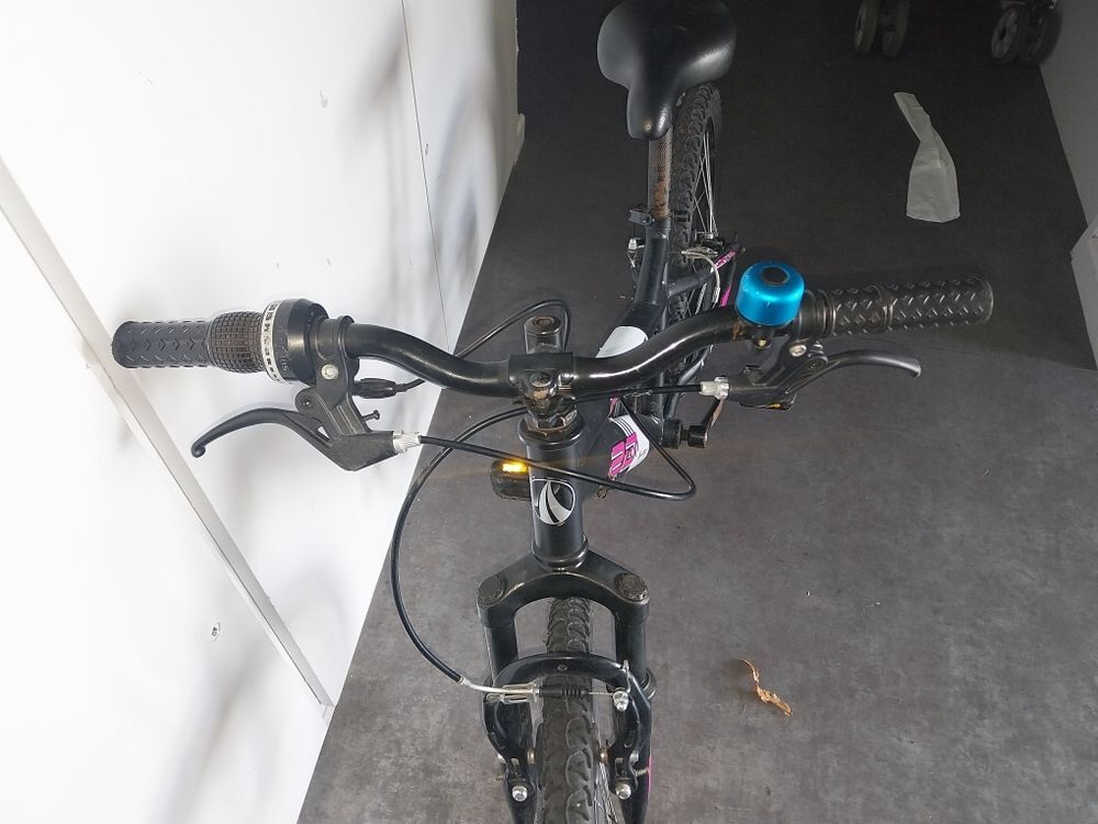 v&eacute;lo 20 pouces Vélos