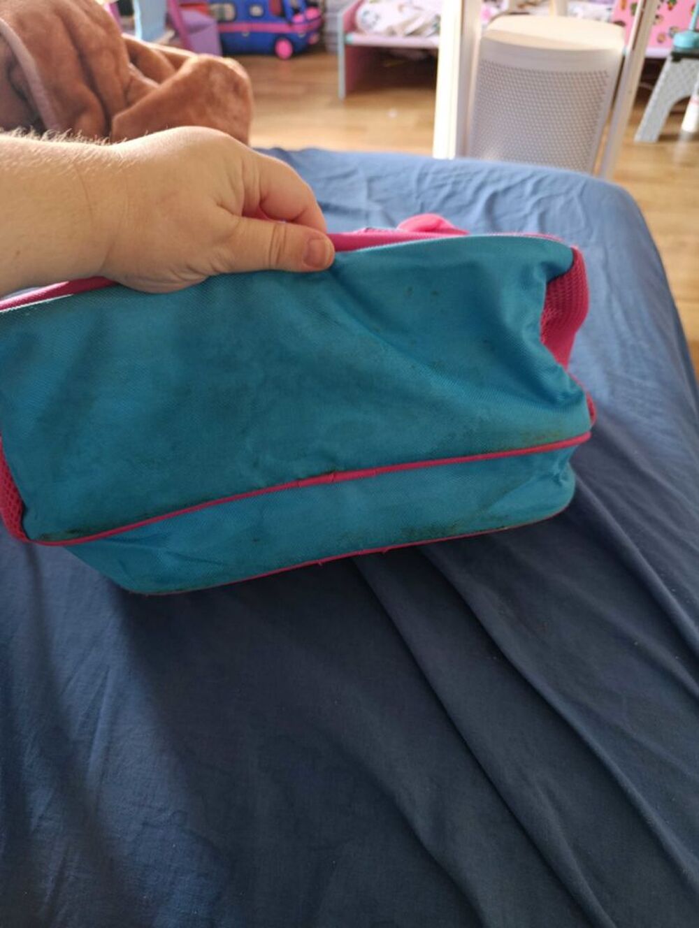 cartable neuf avec trousse offert reine des neige Jeux / jouets
