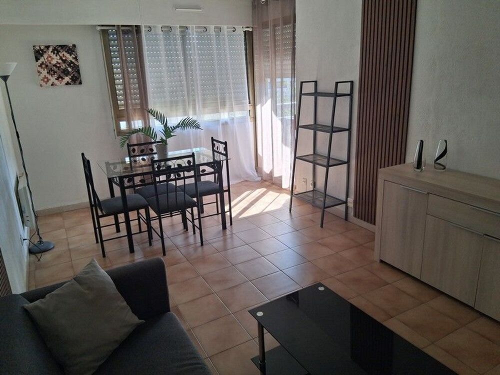 Location Appartement T2 NEUF MEUBLE 50m2 + BALCON dans Résidence gardiennée Marseille 6