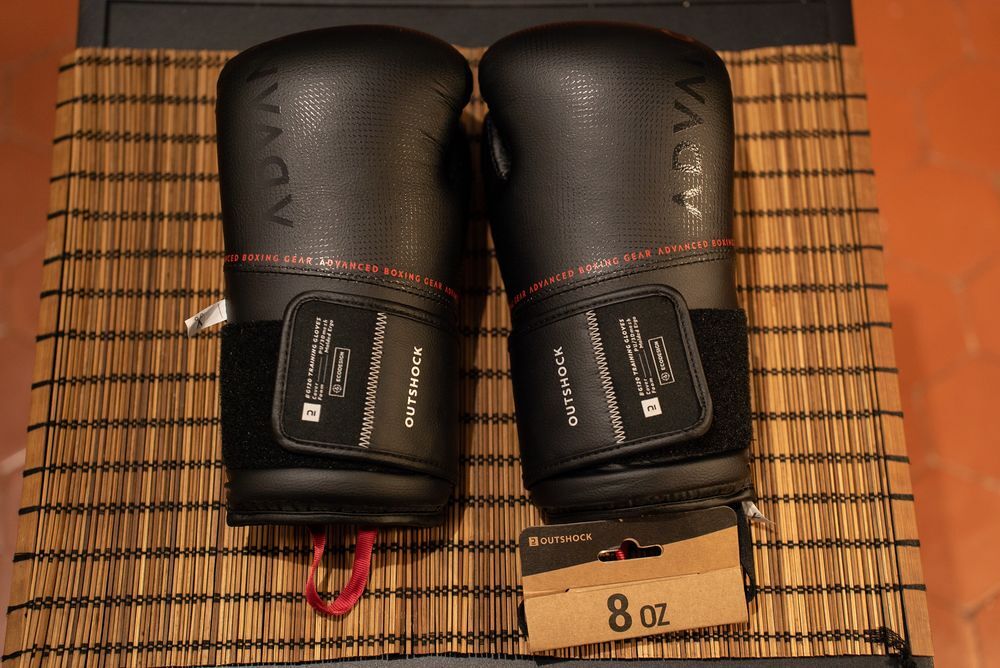 Gants de boxe noir neufs Sports