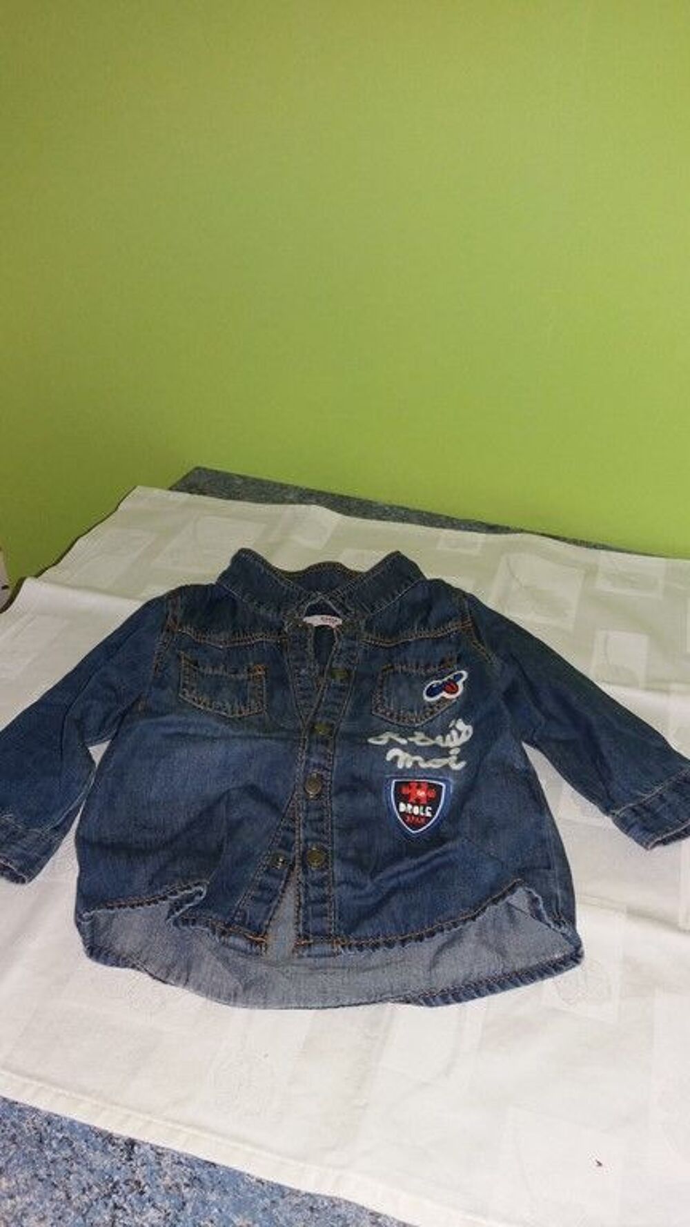 VETEMENTS BEBE DE 0 A 6 MOIS NEUF Pu�riculture
