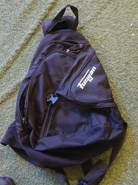 sac � dos mono?sangle Furygan 15 Saint-Jorioz (74)