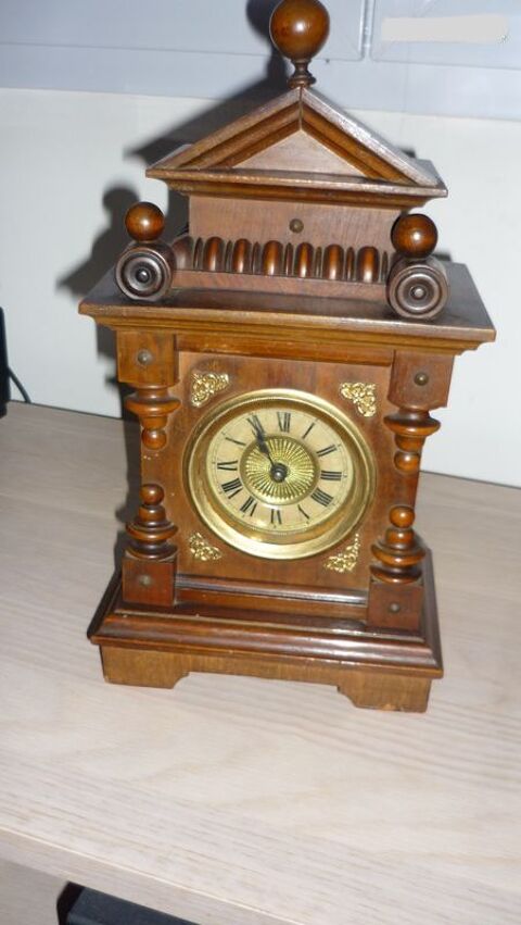 Pendule  poser  Musique Militaire 148 Brem-sur-Mer (85)