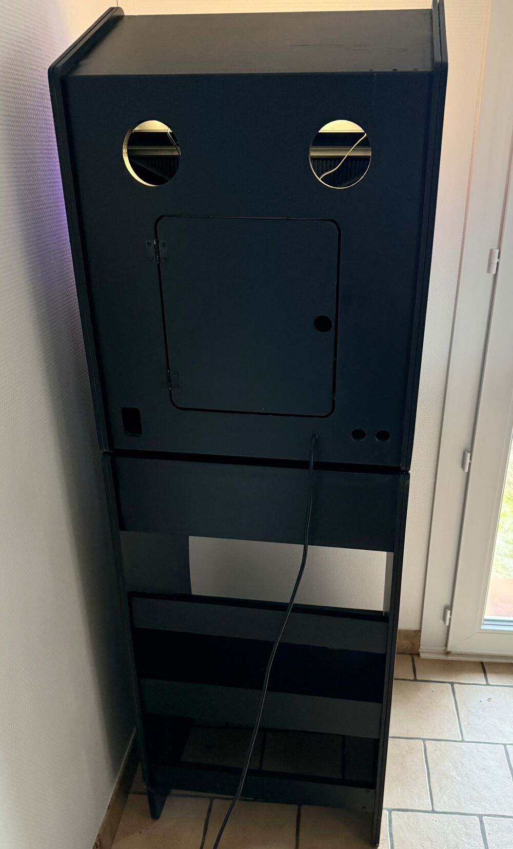 Borne arcade 
Consoles et jeux vidéos