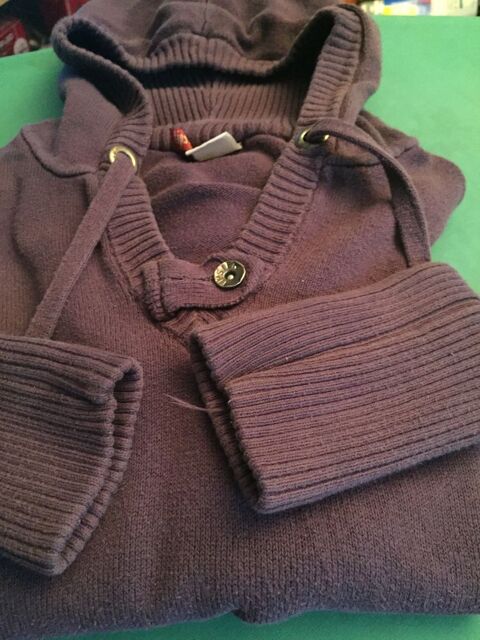 SWEAT MIXTE 100% COTON AVEC CAPUCHE T/ M 6 Saint-Genis-Laval (69)