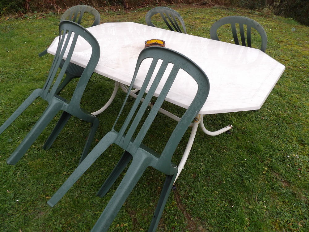 TABLE EN MELAMINE imitation MARBRE 170 x 95 cm avec 5 chaise Meubles