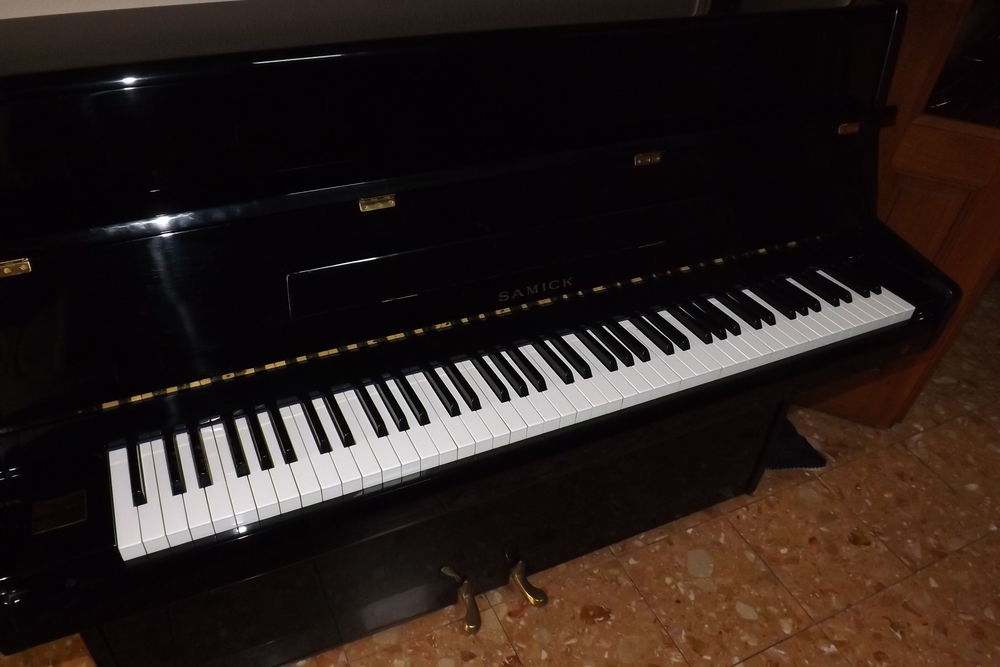 Achetez Piano D'étude Samic Occasion, Annonce Vente à Ottrott (67 ...