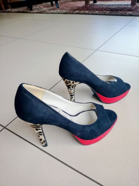 ESCARPINS TALONS HAUTS 10 Saint-Brevin-les-Pins (44)