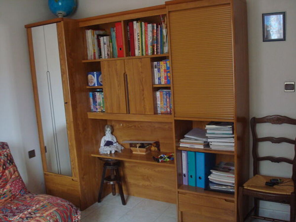 CHAMBRE A COUCHER ET COLONNE GAUTHIER Meubles