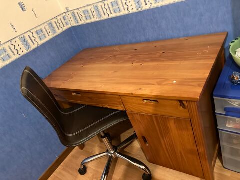 Bureau plus fauteuil
150 Rodemack (57)