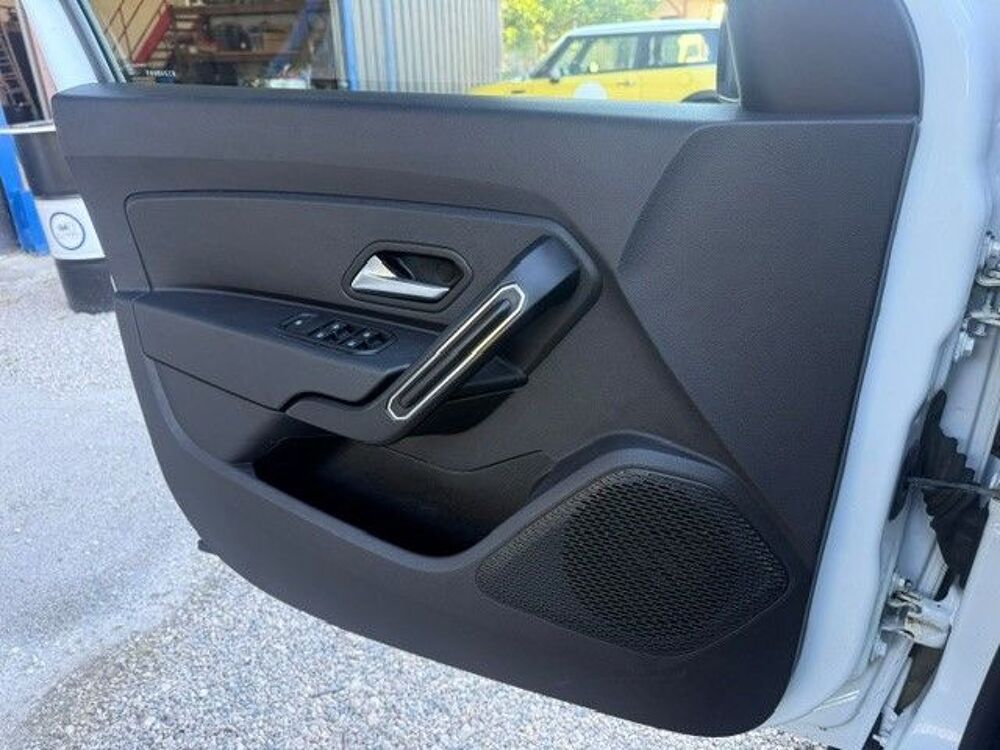 Duster Blue dCi 115 4x2 15 ans 2021 occasion 38210 Tullins