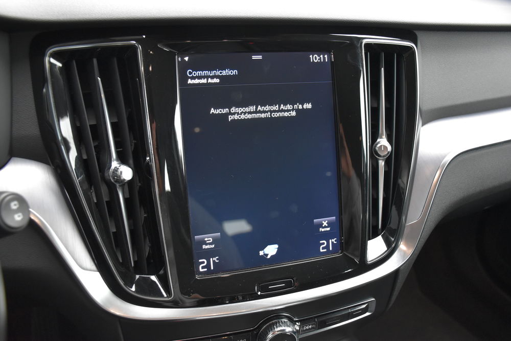 V60 D3 AdBlue 150 ch Geartronic 8 Momentum 2019 occasion 56300 Pontivy