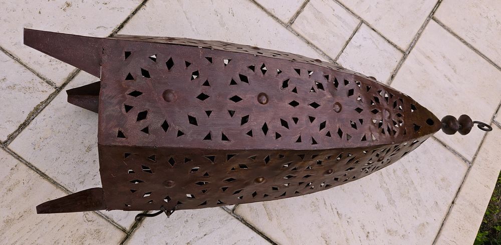 Lanterne en fer forg&eacute;, pi&egrave;ce unique artisanale, faite main Décoration