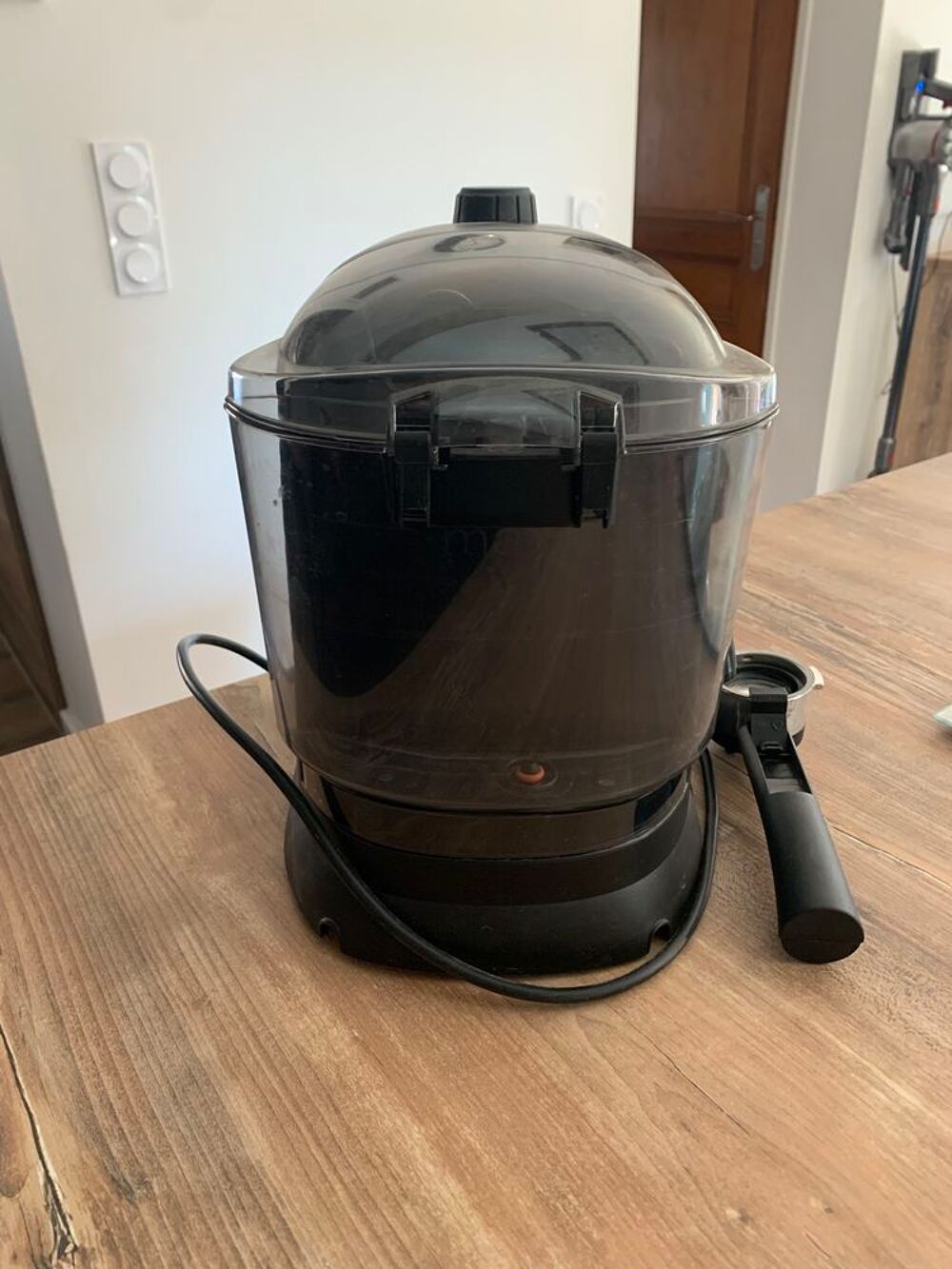 Cafeti&egrave;re machine &agrave; expresso DeLonghi EC221.B Electroménager