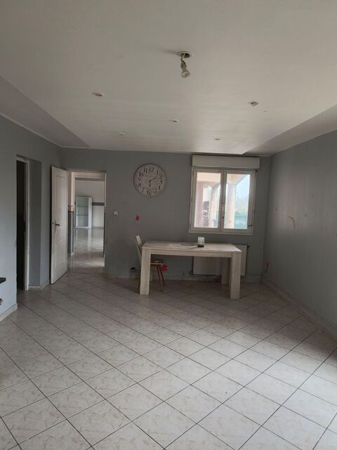  Appartement � louer 6 pi�ces 150 m�