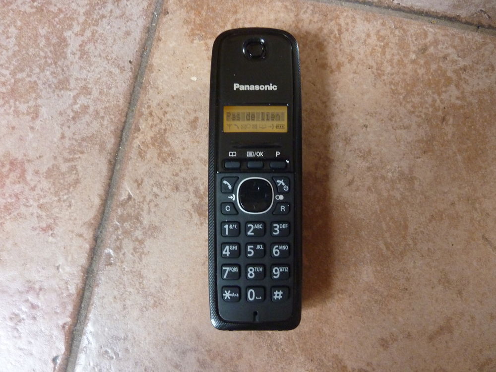 T&eacute;l&eacute;phones PANASONIC DUO Téléphones et tablettes