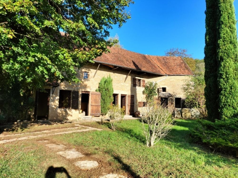 Maison 5 pièces 148 m² · à Saint-Gengoux-le-National · 148 m² · 190 000 €