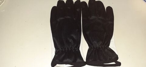 Gants neuf  tactiles  avec  cuir  H où  F 30 Viry-Châtillon (91)