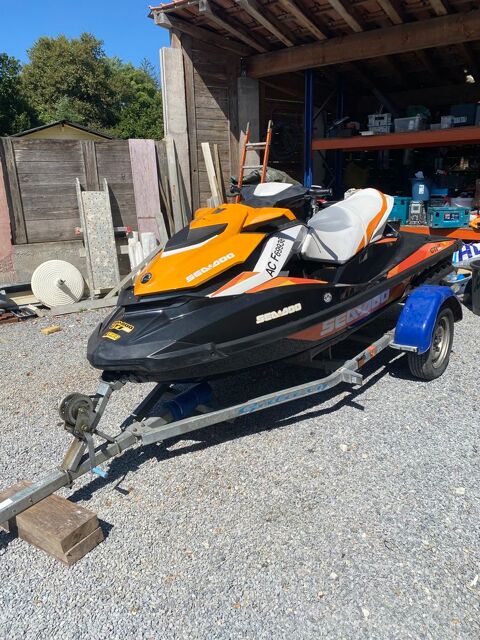 Jet ski - Scooter des mers Jet ski - Scooter des mers 2018 occasion Salles 33770