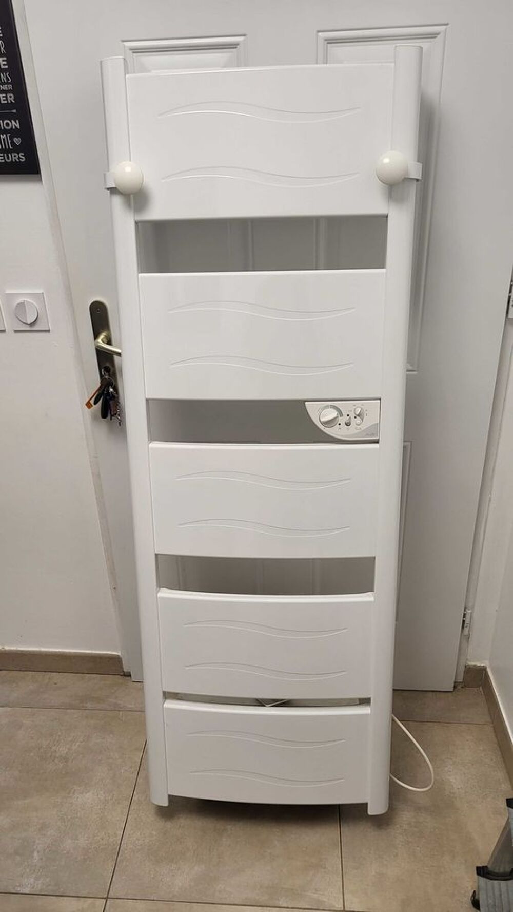 Chauffage s&egrave;che serviettes Meubles