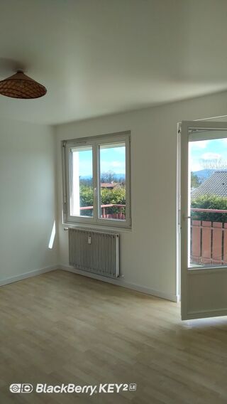  Appartement � louer 4 pi�ces 80 m�