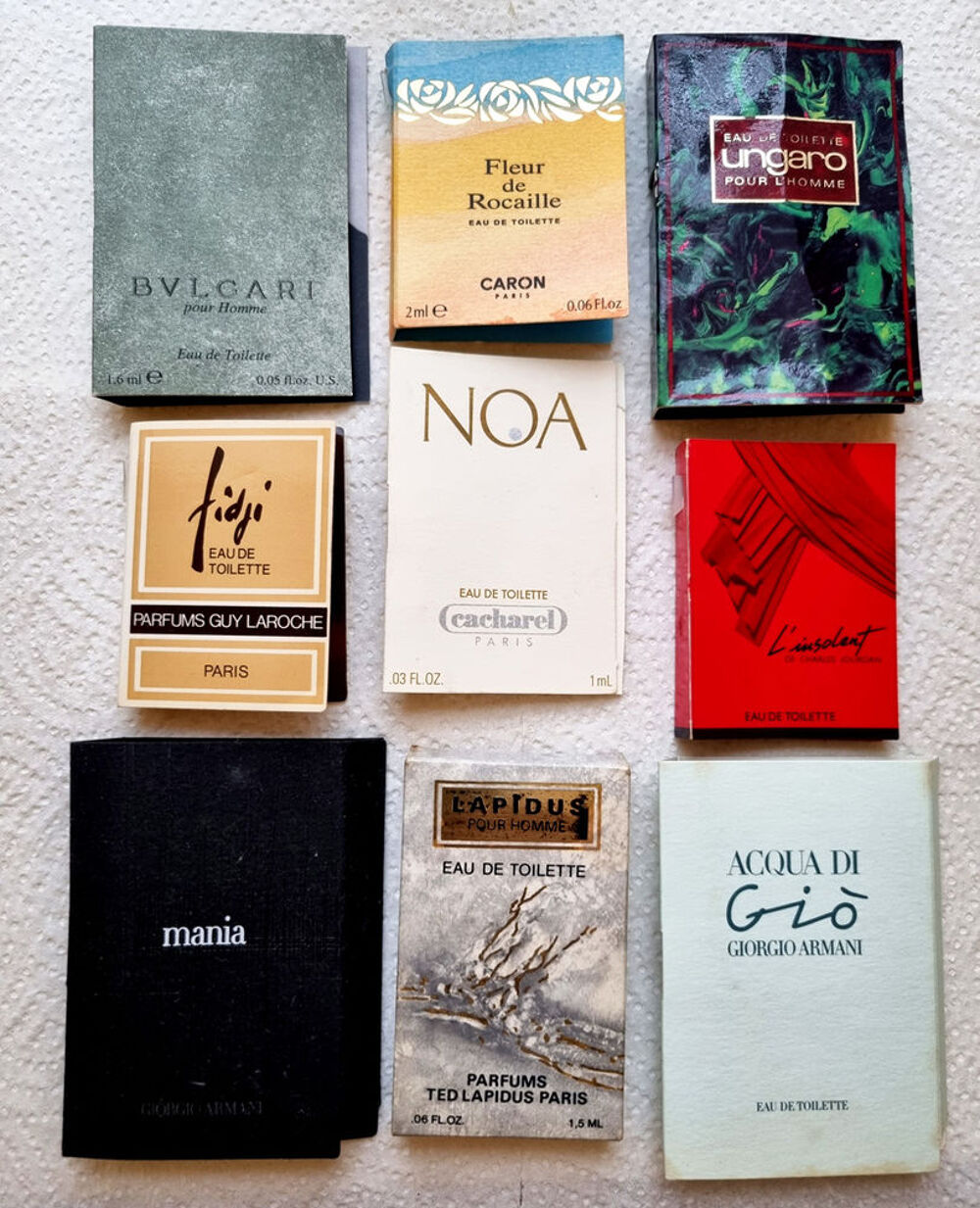 Lot 9 &eacute;chantillons de parfum N&deg;12 