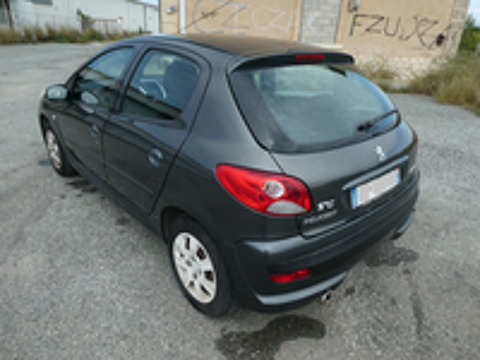 206 + 1.4e 75ch Active 2012 occasion 11590 Ouveillan