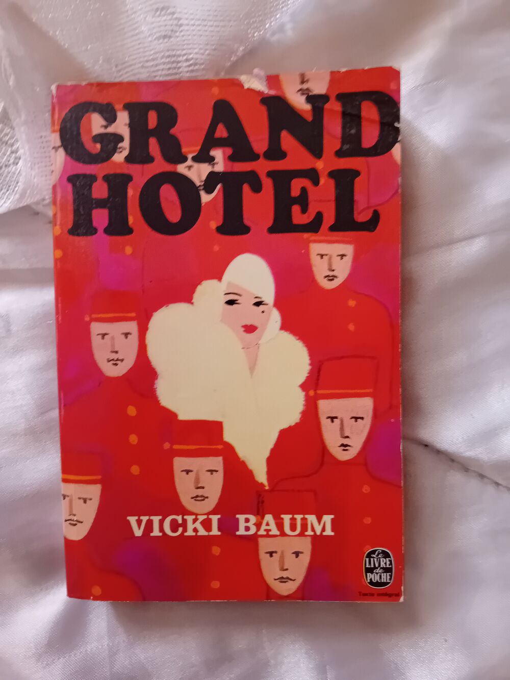 2 LIVRES DE POCHES JEAN HOUGRON/VICKY BAUM Livres et BD