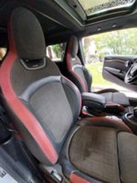 MINI COUPE Coupe 231ch John Cooper Works Interieur A 2019 occasion 77380 Combs-la-Ville