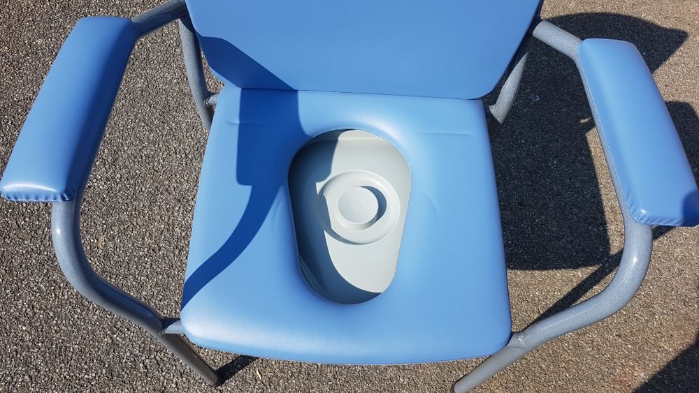 CHAISE MONTAUBAN NEUVE Meubles