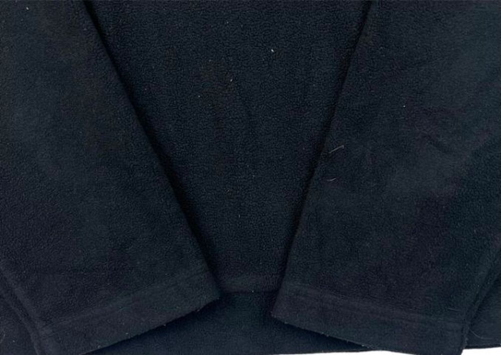 polaire &agrave; quart de zip
Marque Lacoste
Couleur noir
Neuf Vêtements