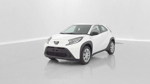 Toyota Aygo X 1.0 VVT-i 72 Dynamic 2025 occasion Pusignan 69330