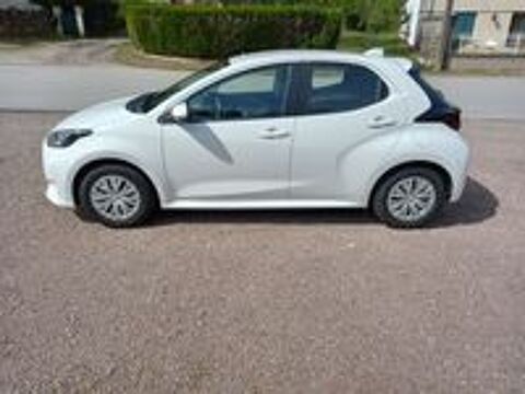 Yaris STE 1.5 HYBRIDE DYNAMIC BUSINESS GPS CAMERA 2 PLACES 43345KM 2023 occasion 88220 Urim&eacute;nil
