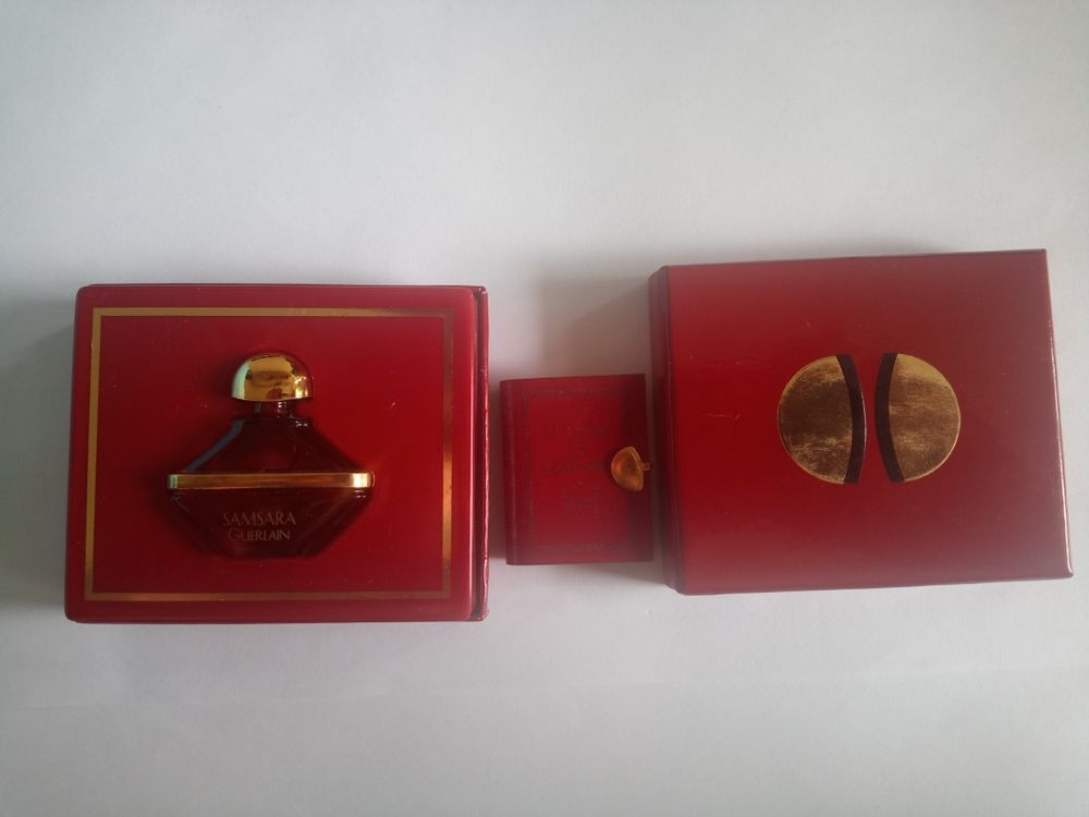 parfum Samsara Guerlain avec le livret 