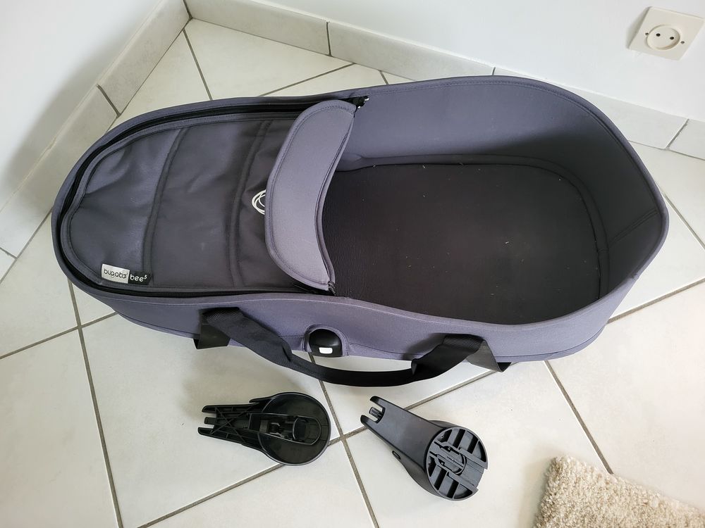 Poussette BUGABOO Bee 5 + nacelle + cosy/si&egrave;ge auto + .... Puériculture