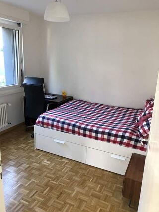  Appartement à louer 3 pièces 74 m²