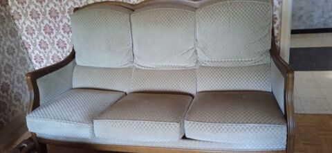 Canap� et 2 fauteuils non convertible 20 Mas-Grenier (82)